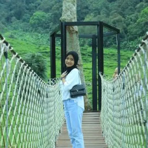 Profil CV estu rahayu132
