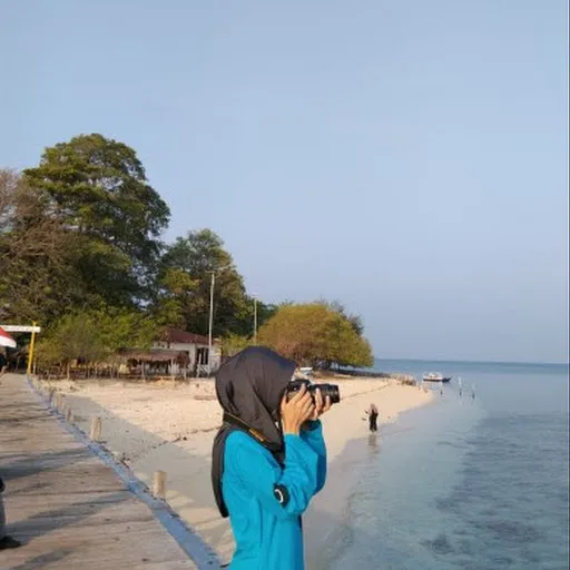 Profil CV Fatimah Azzahra
