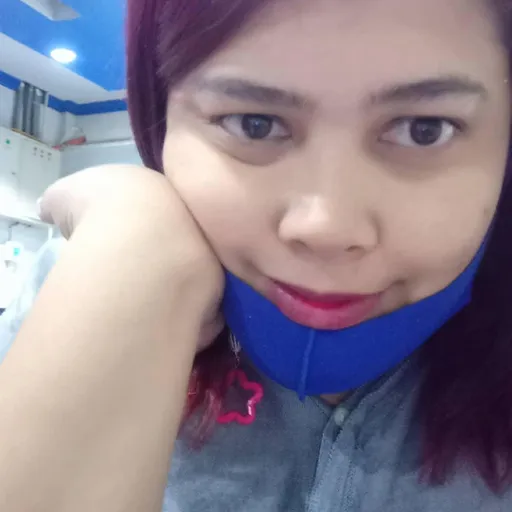 Profil CV Femmi Oktasia