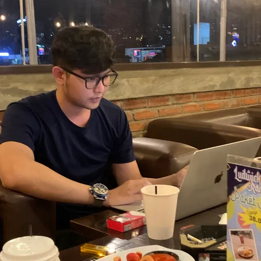 Profil CV Fikri Wildan Nugraha - Fullstack Web Programmer