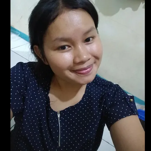 Profil CV FLORA CINIDI MIRALDA SIHOMBING - Warkop