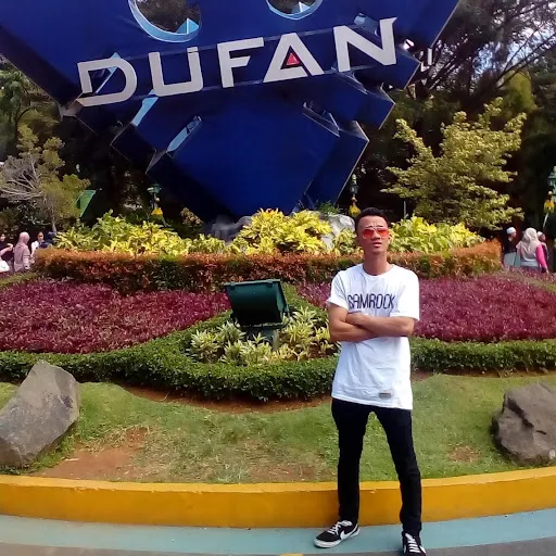 Profil CV Fona Zagoto