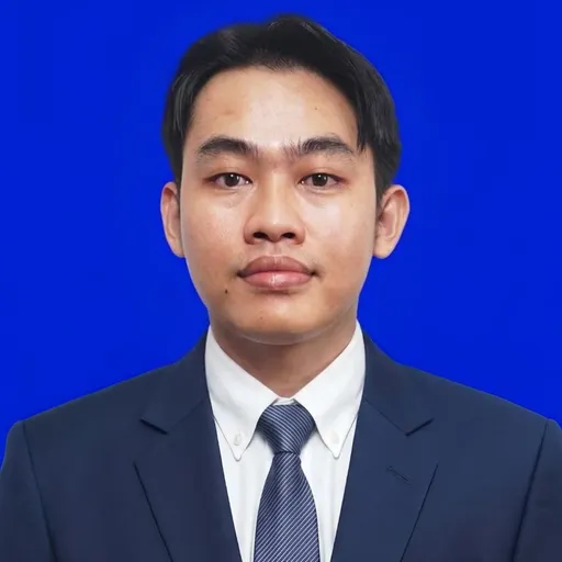 Profil CV Fransiskus Yopi