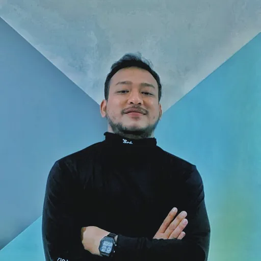 Profil CV Gilang Makatika