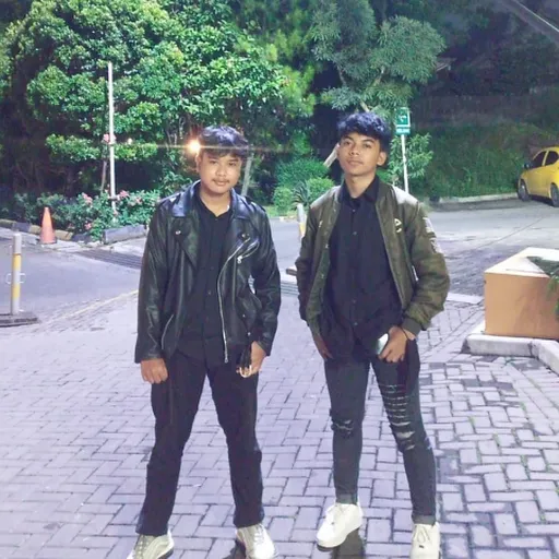 Profil CV Hilmi Nurhidayat