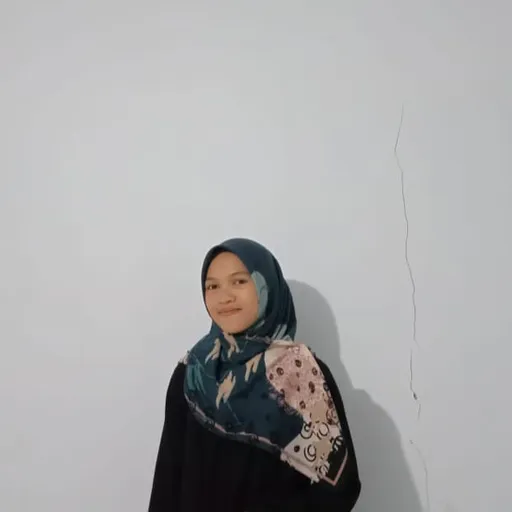 Profil CV Iis Undriani