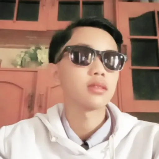Profil CV RIZKY HERLAMBANG 