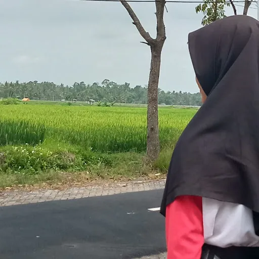 Profil CV Izza Afkarina Zuhro