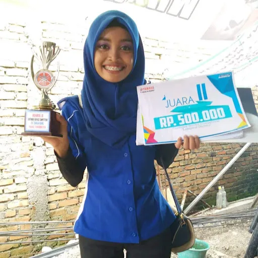 Profil CV Kendinda Dhewana