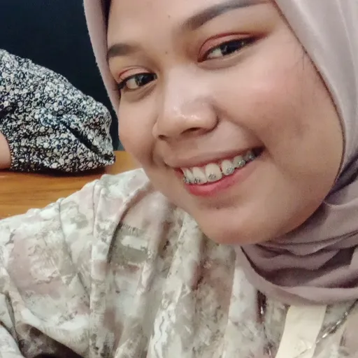 Profil CV meinny andasari1811