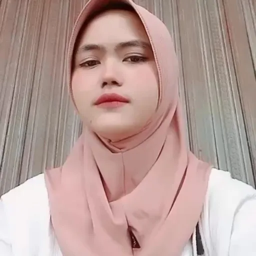 Profil CV Meli Yulianna - operator sewing