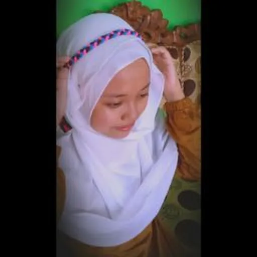 Profil CV Mirna Hasanah