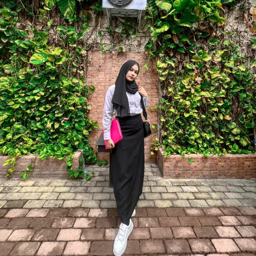 Profil CV Mona Novianti new