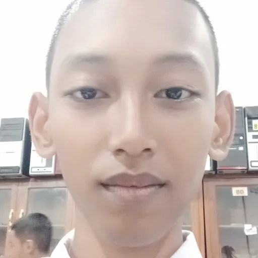 Profil CV Muhammad Neo Navaz Nurvagus 