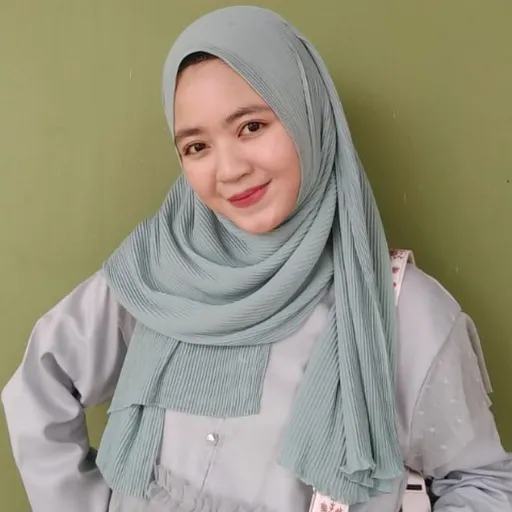 Profil CV Nailul Muna