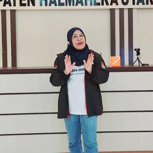 Profil CV Najmah Kalauw