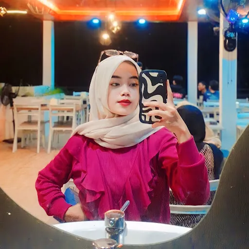 Profil CV Nety Yulia Zaharani