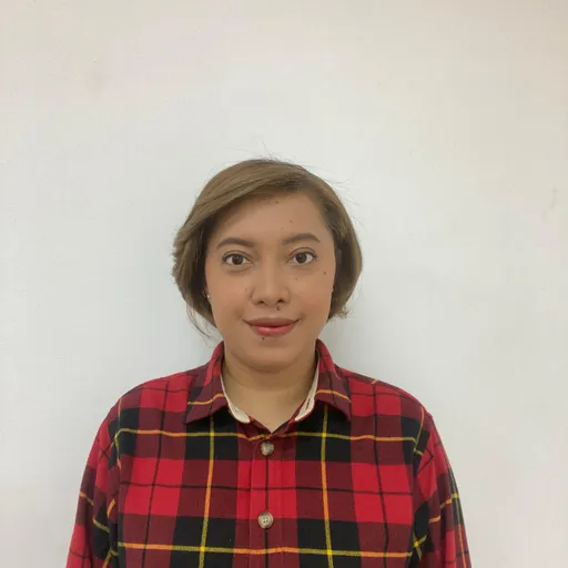 Profil CV Nini Nadjib