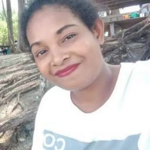 Profil CV Nirmala Wutoy