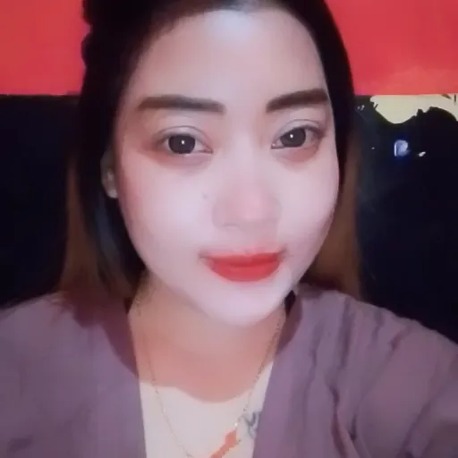 Profil CV Nopi Sri ayuningsih - Marketing