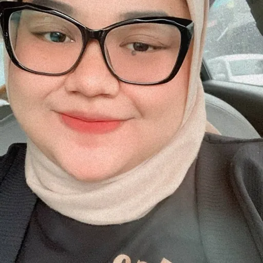 Profil CV Novi Nurwafa oktaviani - Support Custamer Care