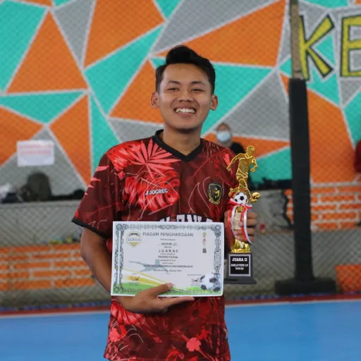 Profil CV Nur Kholih