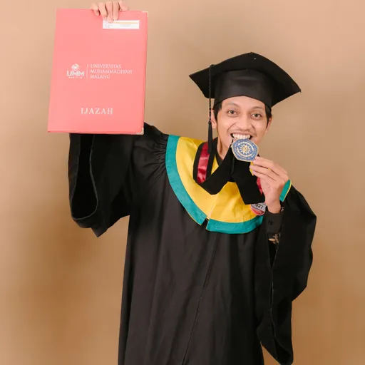 Profil CV okky zafar fattahillah - Universitas Muhammadiyah Malang