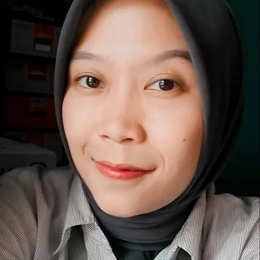 Profil CV Peni Nursipani