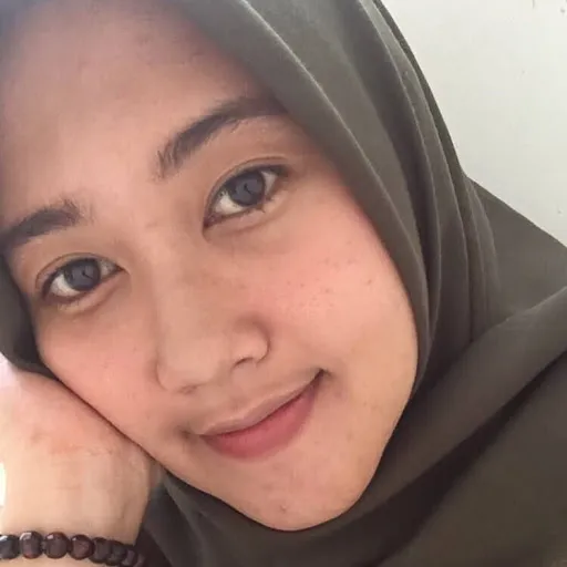 Profil CV putri cendikia