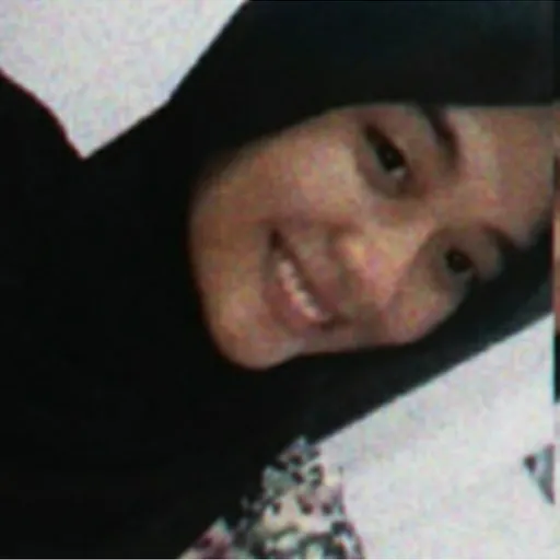 Profil CV Putri Raisha Aulia