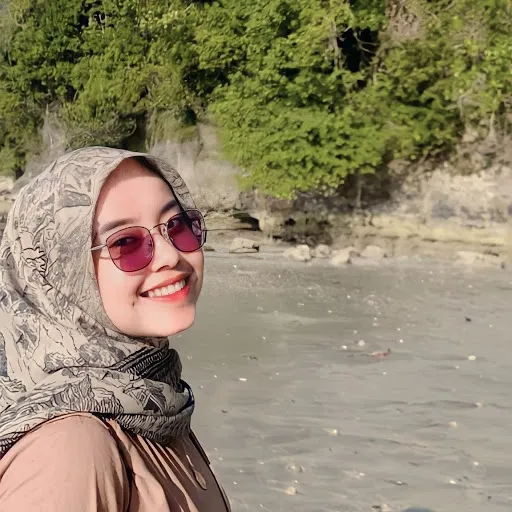 Profil CV Putri Septiana Sari