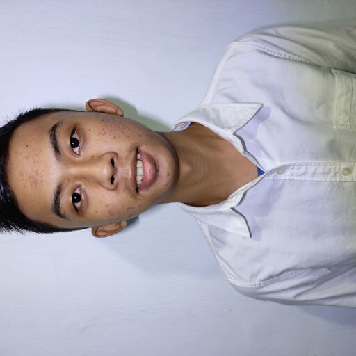 Profil CV Qhaerul
