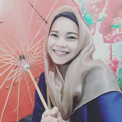 Profil CV Rahmi AR