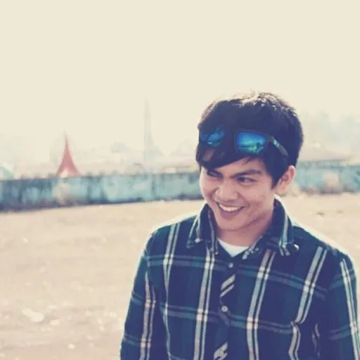 Profil CV Randa Saputra