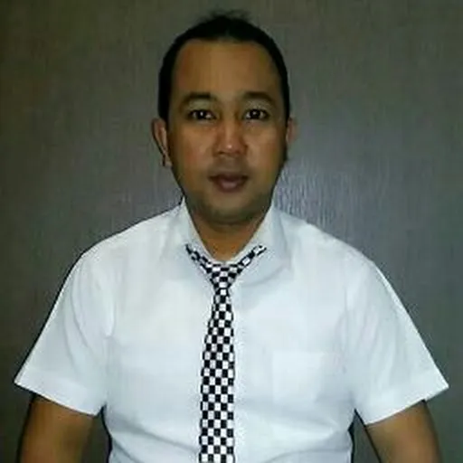 Profil CV Risa Iskandar - Supervisor
