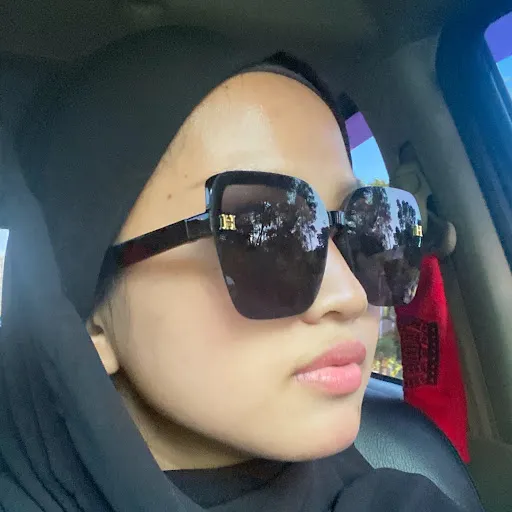 Profil CV Riscadian Puspitasari