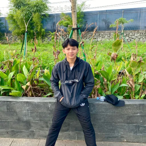 Profil CV Rizki Faizal