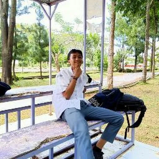 Profil CV Sandry Apriansyah