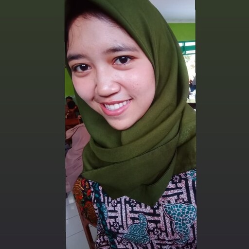Profil CV Silvia Dwi Fatinatus Sania - MAN 1 MOJOKERTO