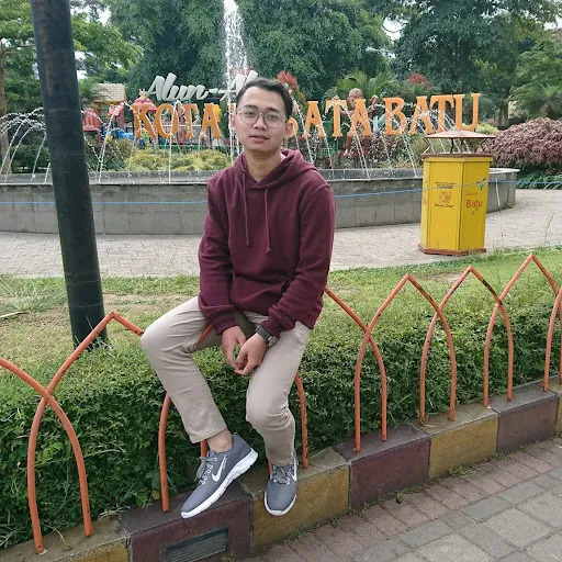 Profil CV Sulthon Arzuqna