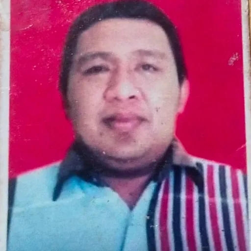 Profil CV Teguh Santoso - Driver 