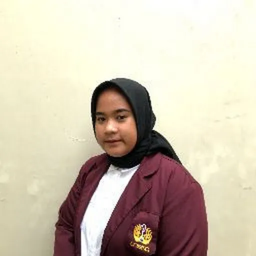 Profil CV Tia Rahmawati