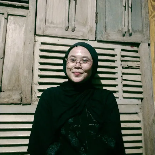 Profil CV Tiara Rizka Anindhita