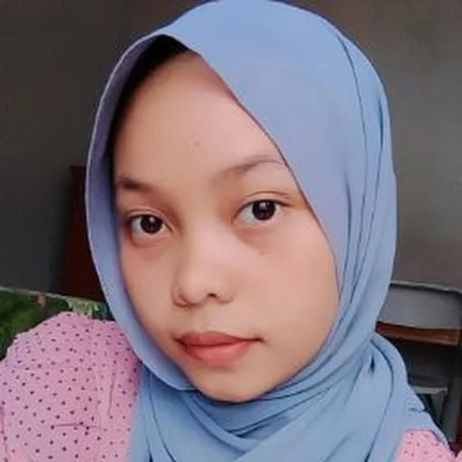 Profil CV Umi Salamah