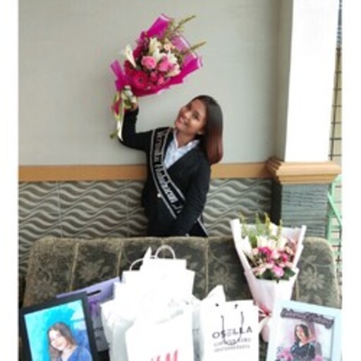 Profil CV Veronika Hutahaean - Universitas Sumatera Utara