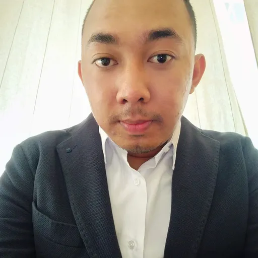 Profil CV Edward Hadinata Taney