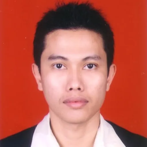 Profil CV Wirya Diana