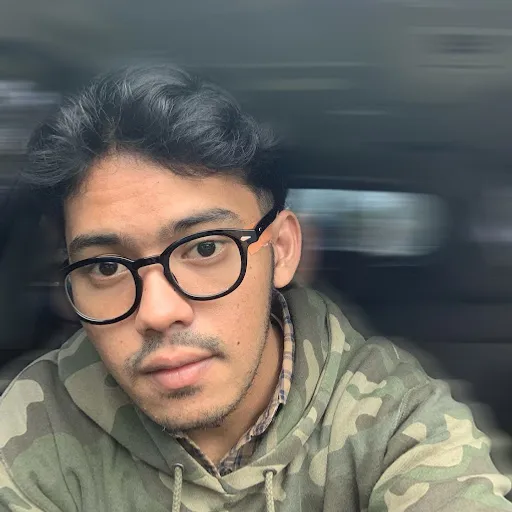 Profil CV Yalsaq Aguina