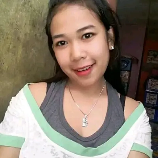 Profil CV Yanti rohaeni - Menjahit