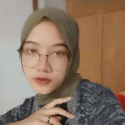 Profil CV Yuhani Hans